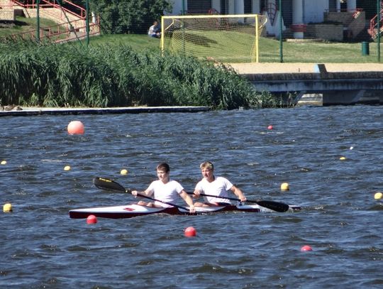 Pracowite lato tomaszowskich kajakarzy