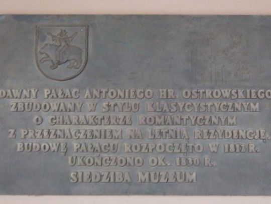 Prawnicy analizują dokumenty