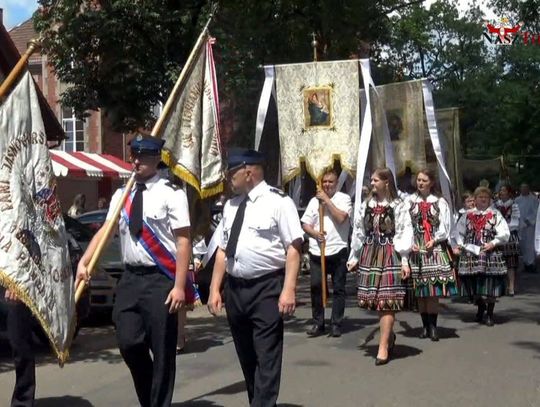 Procesje przeszły ulicami miasta