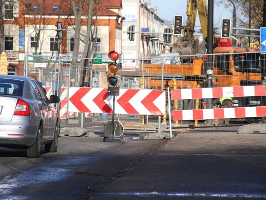 Przebudowa DW713. Mogą wystąpić utrudnienia na moście na rzece Wolbórce