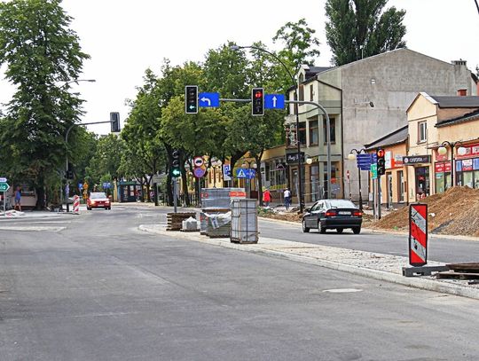 Przebudowa DW713 zmierza ku końcowi. MZK wraca na dawne trasy