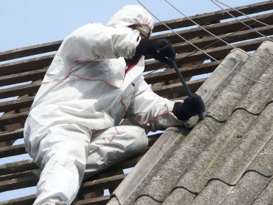 Przygotują program usuwania azbestu