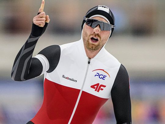 PŚ w łyżwiarstwie szybkim - triumf Żurka, Kania trzeci na 500 m