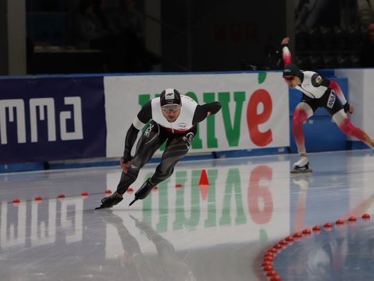 PŚ w łyżwiarstwie szybkim - Żurek szósty, Bosiek siódma, Stolz z rekordem toru na 1000 m