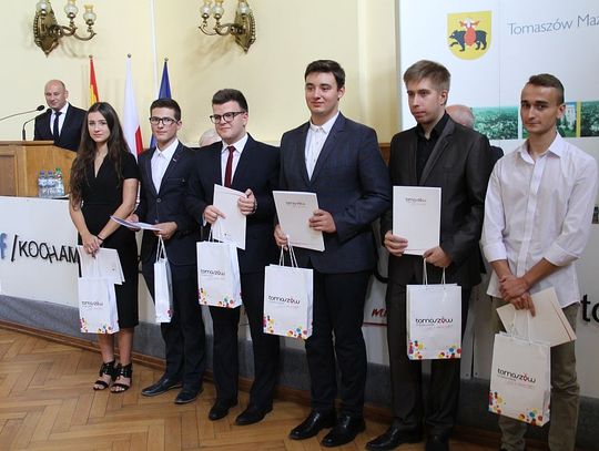 Radni czwartej kadencji Młodzieżowej Rady Miasta Tomaszowa Mazowieckiego zakończyli swoją działalność