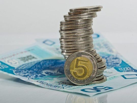 Raport: 49 proc. Polaków przeniosło oszczędności do banku z korzystniejszą ofertą