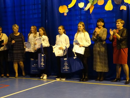 Recytowali w języku Szekspira