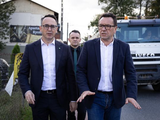 Rondo w Inowłodzu ma przeciąć niebezpieczny węzeł. Minister Klimczak podpisał plany inwestycyjne