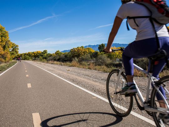 Rower czy rowerek treningowy – co wybrać?