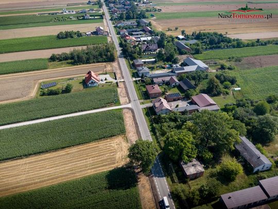Rozbudowa drogi wojewódzkiej nr 716 nabiera tempa. Inwestycja dla powiatu tomaszowskiego