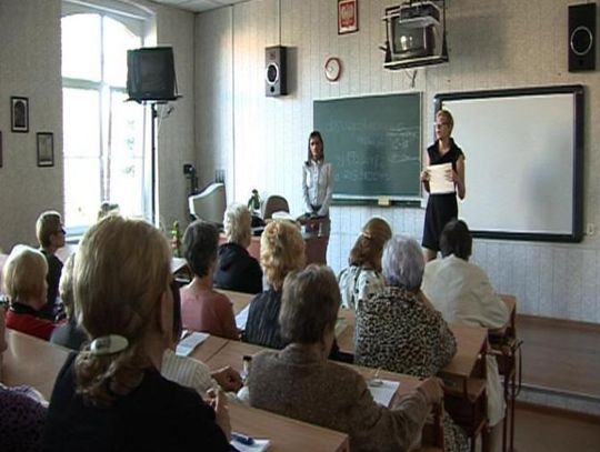 Senior przy klawiaturze