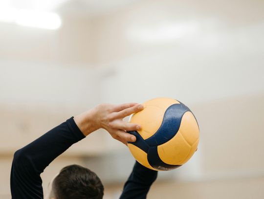 Siatkówka – przepisy dotyczące zagrywki, ataku i bloków Siatkówka – przepisy dotyczące zagrywki, ataku i bloków