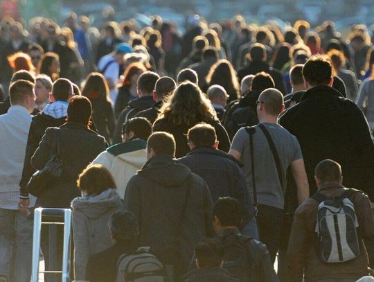 Sondaż IBRiS dla PAP: ponad 63 proc. badanych obawia się zagrożenia dla istnienia państwa