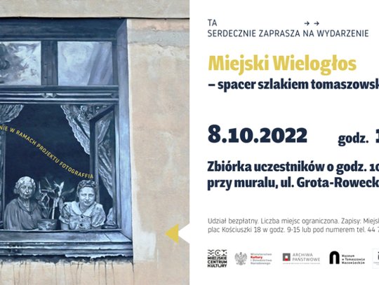 Spacer szklakiem tomaszowskich murali