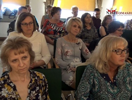 Spotkanie bibliotekarzy i czytelników w Miejskiej Biblioteki Publicznej