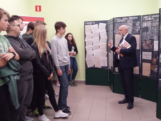 „Spotkanie z historią” w Bibliotece Pedagogicznej