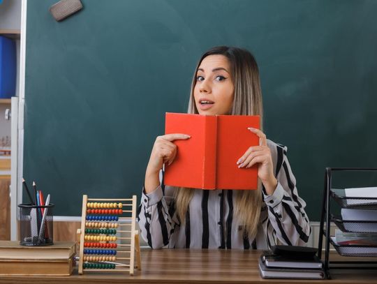 Stylowy i praktyczny — poznaj kalendarze nauczyciela 2025/2026, które łączą klasę z porządkiem