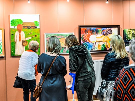 Świat widziany oczami kobiet ‒ wystawa malarstwa w MCK