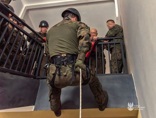 Szkolenie linowe w 93 blp w Łasku