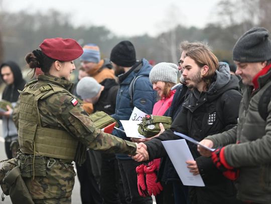 Szkolenie „wGotowości” w Tomaszowie Mazowieckim. 25 Brygada Kawalerii Powietrznej szkoli cywilów do działania w kryzysie Szkolenie „wGotowości” w Tomaszowie Mazowieckim. 25 Brygada Kawalerii Powietrznej szkoli cywilów do działania w kryzysie