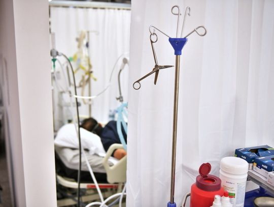 Szpitale: pacjenci "niecovidowi" trafiają w stanie gorszym niż przed pandemią