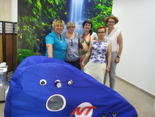 Tlenoterapia hiperbaryczna  - leczenie czystym tlenem.