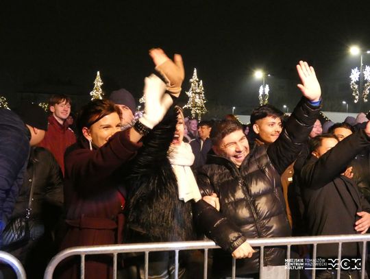 Tomaszów Mazowiecki powitał 2026 rok na Placu Kościuszki. „Było zimno, ale atmosfera gorąca” Tomaszów Mazowiecki powitał 2026 rok na Placu Kościuszki. „Było zimno, ale atmosfera gorąca”