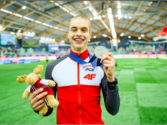 Tomaszowski łyżwiarz poza biegiem o medal. Stracona szansa w Mediolanie?