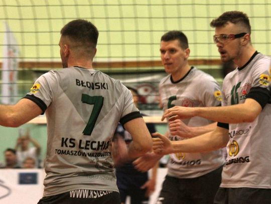 Trzy do zera i zmiana lidera