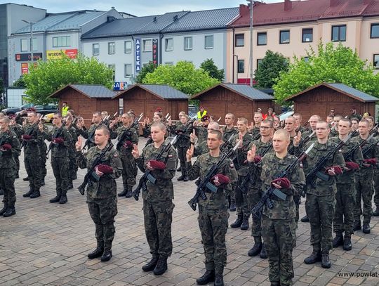 Uroczysta przysięga wojskowa w Tomaszowie Mazowieckim