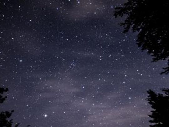 Uwaga spadające gwiazdy! Maksimum roju Perseidów w nocy z 11 na 12 sierpnia