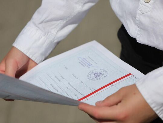 W piątek dla 4,8 mln uczniów skończył się rok szkolny 2024/2025