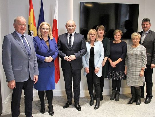 W Tomaszowie Mazowieckim powstanie drugie Centrum Usług Społecznych dla seniorów ‒ porozumienie podpisane