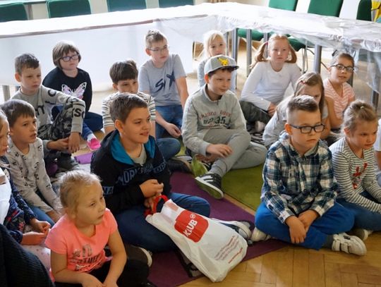 Wakacje z biblioteką