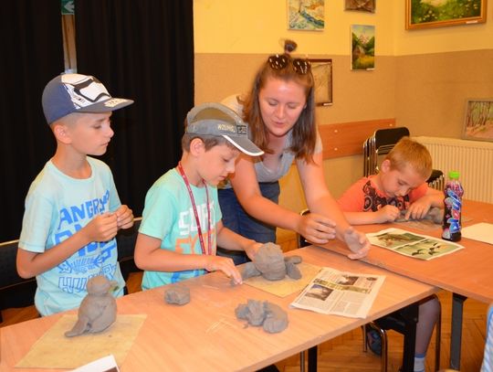 Wakacyjne warsztaty ceramiki w DOK-u