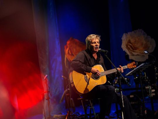 Wieczór z okazji Dnia Kobiet w MCK Tkacz