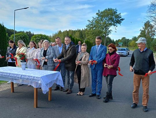 Wójt gminy Rzeczyca pochwalił się, że zbudował drogę za 7 groszy