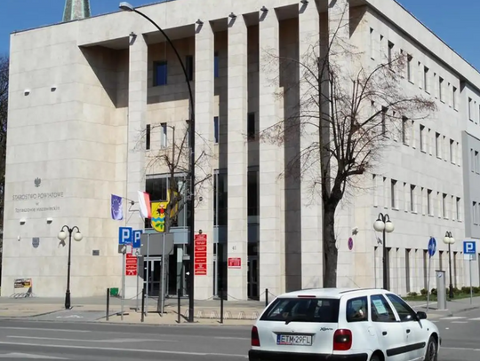 Wydamy prawie 50 milionów złotych na krótszy czas pracy... w administracji Wydamy prawie 50 milionów złotych na krótszy czas pracy... w administracji