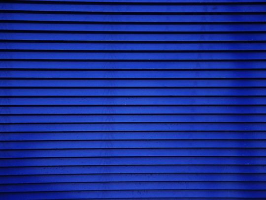 Wyposażenie wnętrz na bazie okiennic wewnętrznych