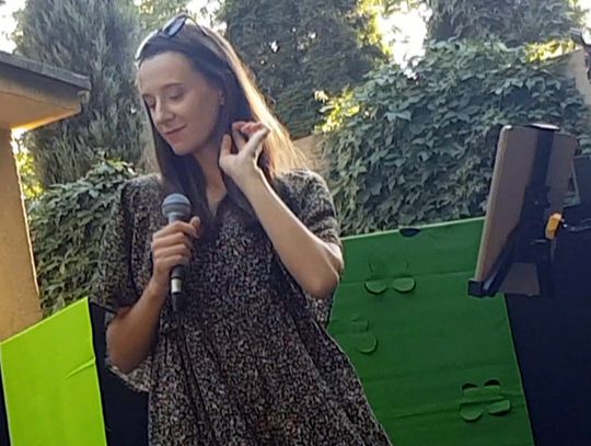 Z cyklu „Koncerty tarasowe” w filii MOK Miejskiego Centrum Kultury, koncert Agnieszki Nastarowicz