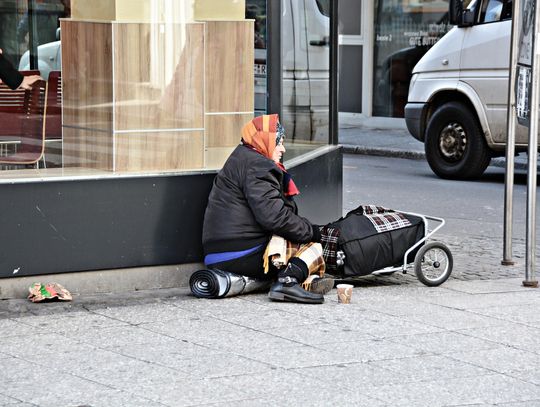 Zarzuty dla Mołdawian, którzy zmuszali niepełnosprawnych do żebractwa