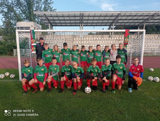 Zawodnicy Klubu Sportowego „LECHIA” 1923 Tomaszów Mazowiecki z rocznika 2009 mają za sobą bardzo udany okres