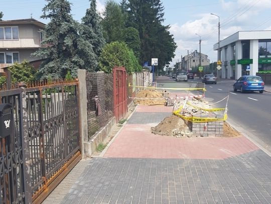 Zbudowali teraz rozkopują. Gdzie tu sens?