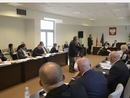 Zemsta Przewodniczącego, czyli jak załatwić "krnąbrne" radne