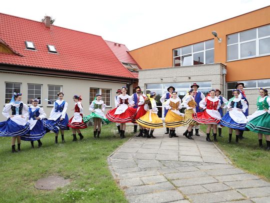 Zespół „Kacper i Lènka” zagra i zatańczy dla seniorów