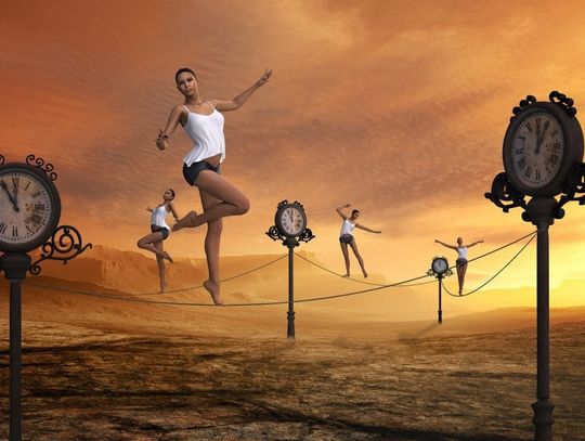 Zmiana czasu na letni. 26 marca pośpimy o godzinę krócej