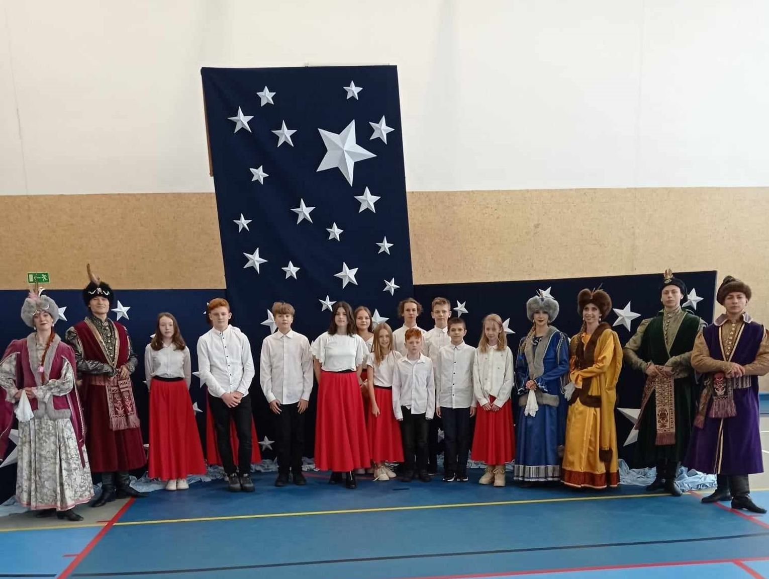 Patrzcie Patrzcie Młodzi Może Co Tak Poloneza Wodzi