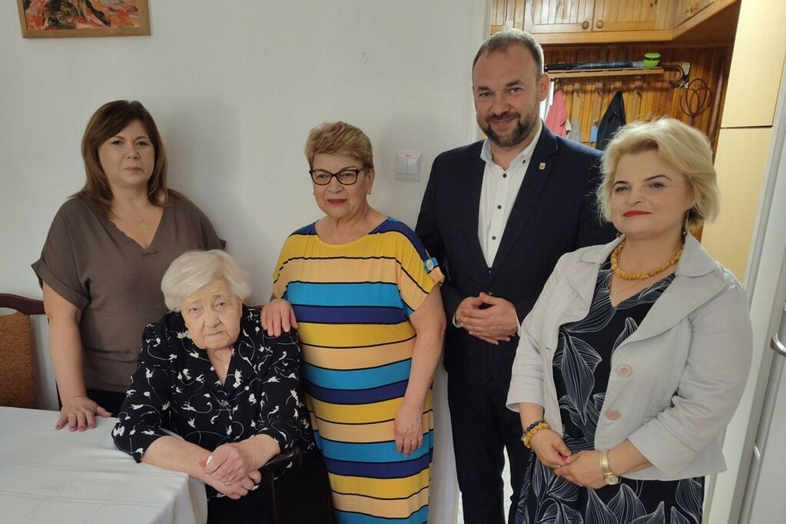 102 lata pani Marii z Opoczna. Najstarsza mieszkanka gminy świętowała urodziny 102 lata pani Marii z Opoczna. Najstarsza mieszkanka gminy świętowała urodziny