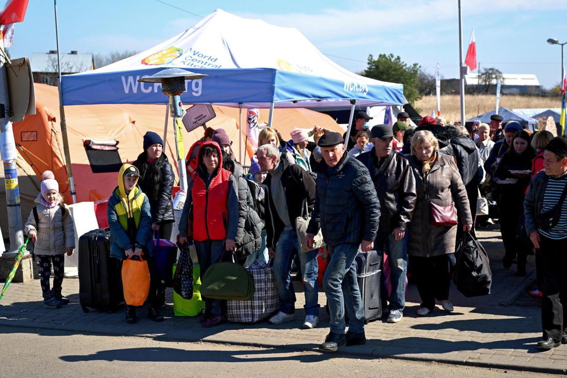 53,1 proc. Polaków obawia się zagrożeń związanych z imigrantami w Polsce