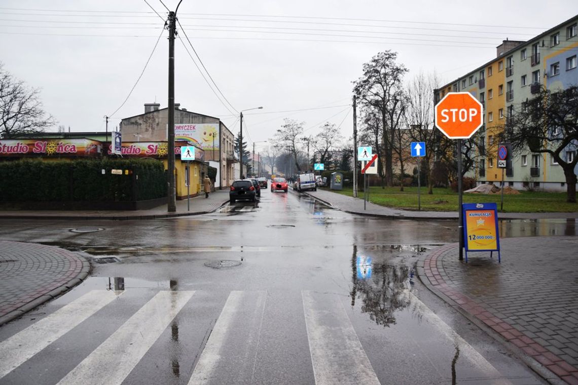 77 letni rowerzysta trafił do szpitala